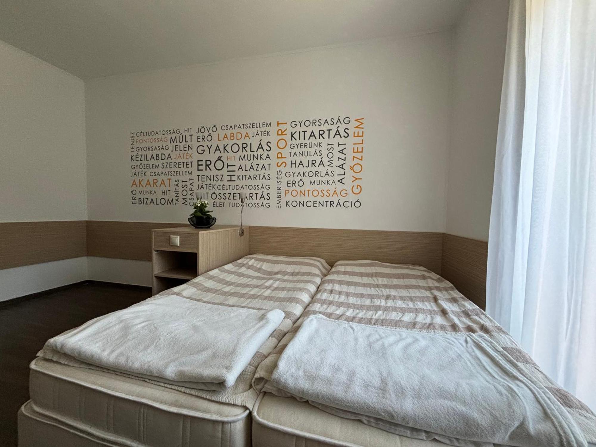 Skc Siofok Aparthotel Luaran gambar